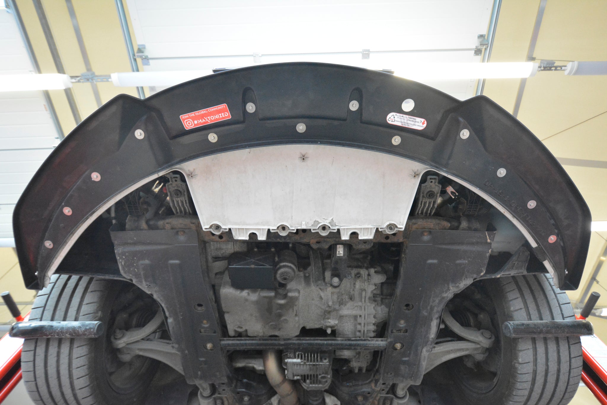 Prelungire splitter bara fata Opel Insignia OPC VXR 2008-2013 v3 - Maxton Design