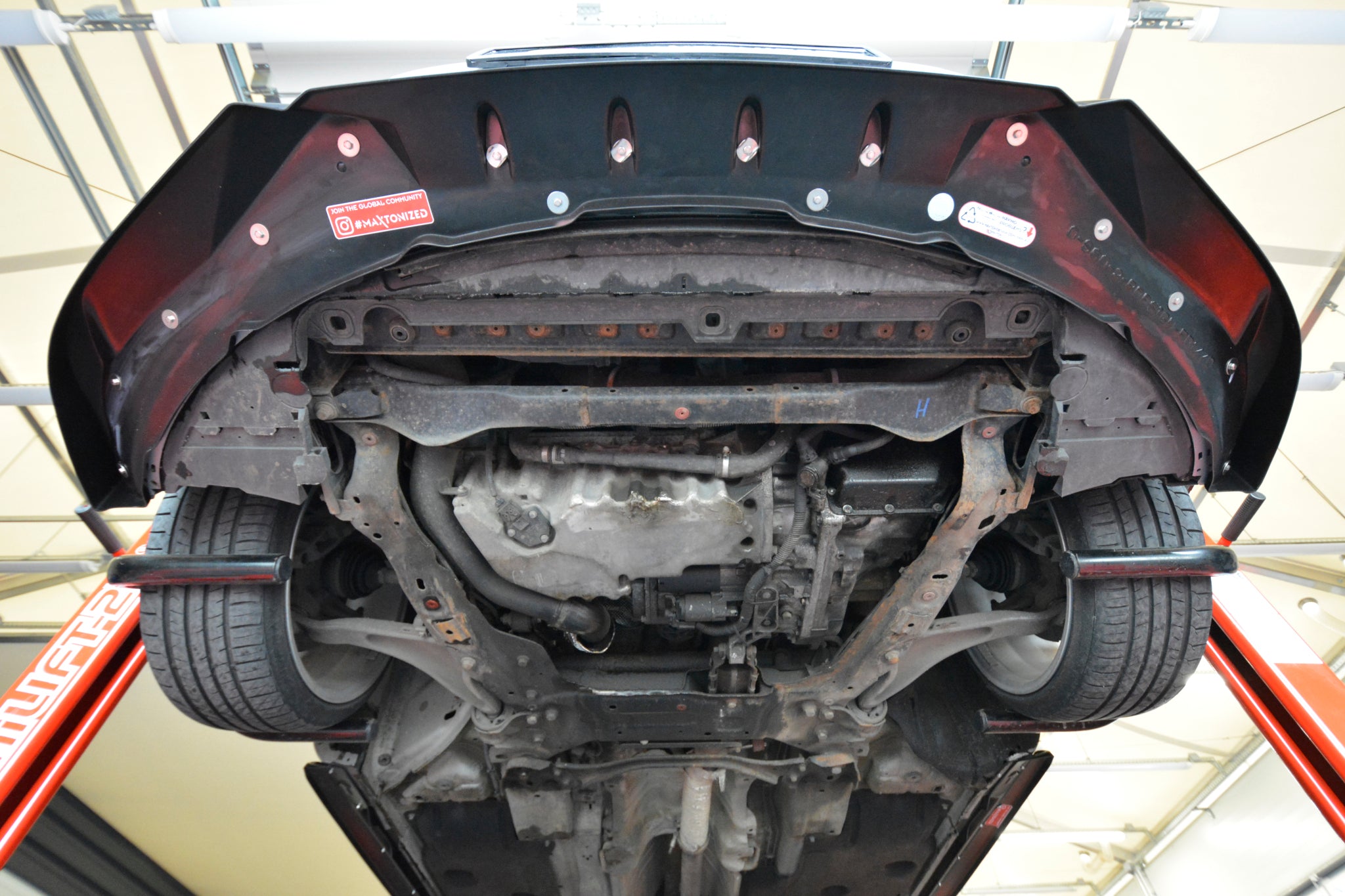 Prelungire splitter bara fata Volvo S60 R-Design Mk2 2010-2014 v5 - Maxton Design