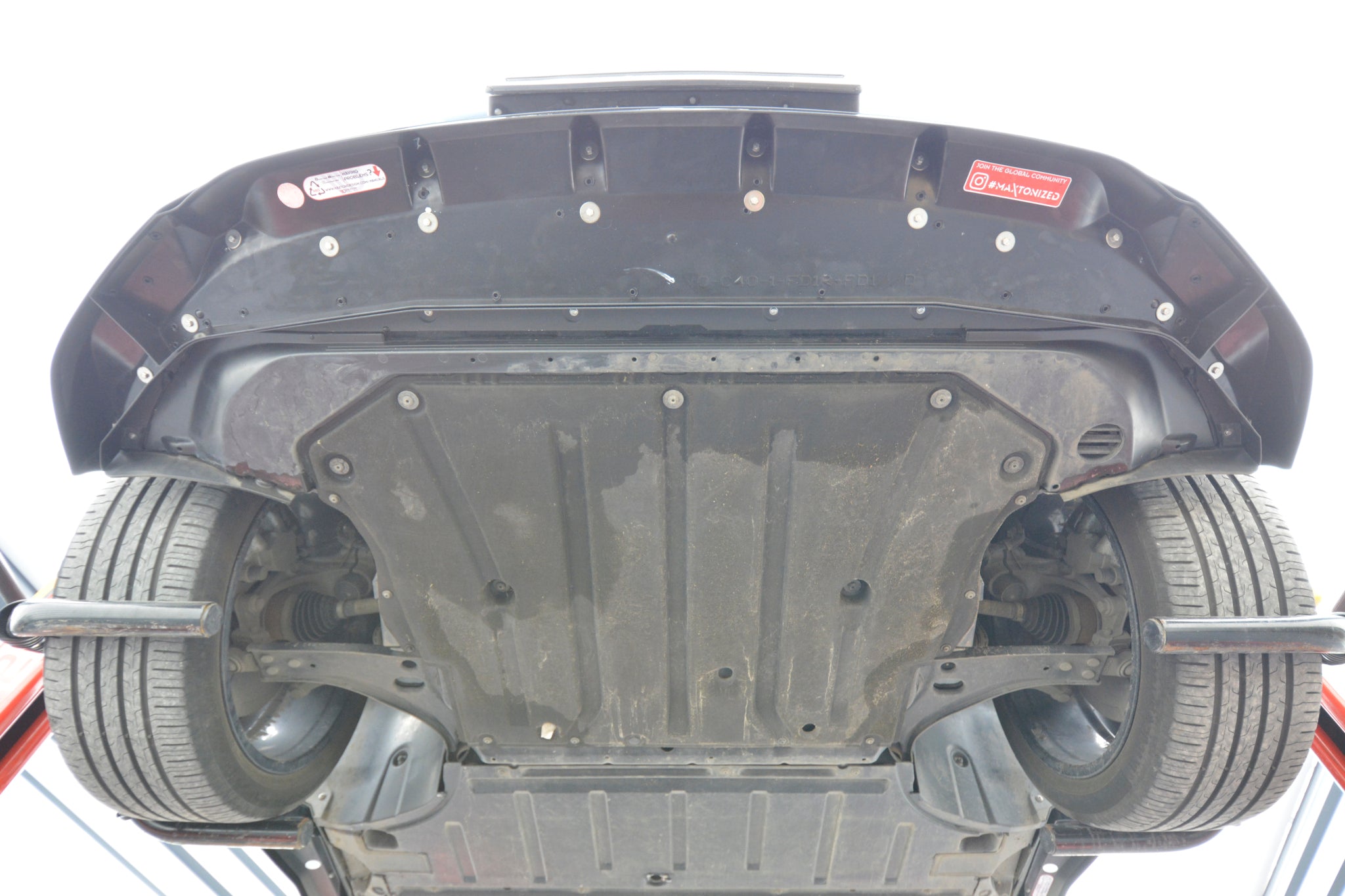 Prelungire splitter bara fata Volvo C40 Mk1 2021- v1 - Maxton Design