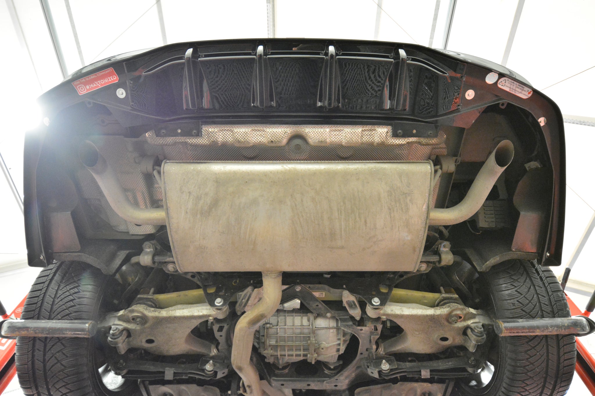 Prelungire splitter bara spate Volvo S60/V60 R-Design Mk3 2022- v4 - Maxton Design