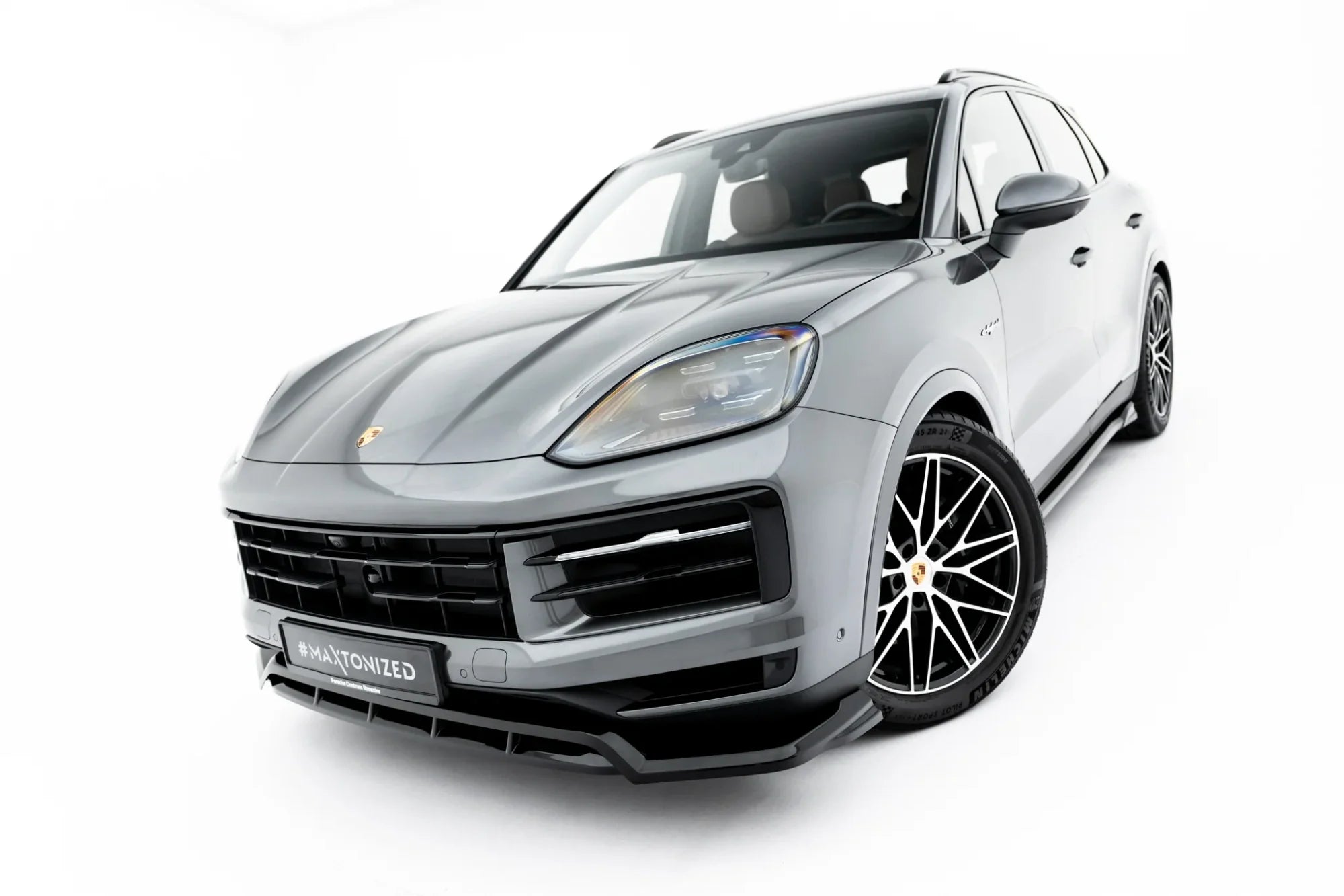 Prelungire splitter bara fata Porsche Cayenne SUV / Coupe Mk3 Facelift - Maxton Design