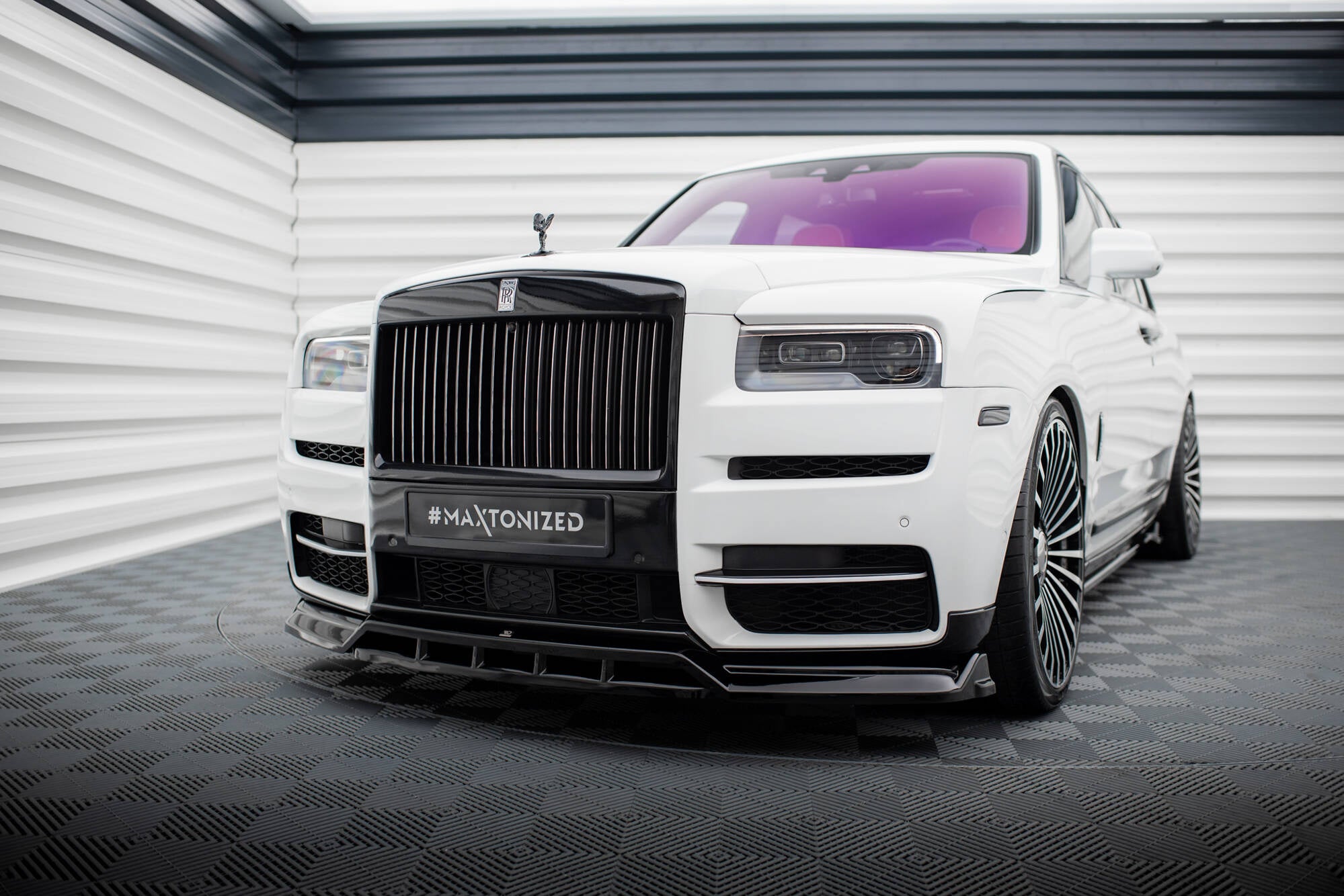 Prelungire splitter bara fata Rolls Royce Cullinan 2018- v1 - Maxton Design