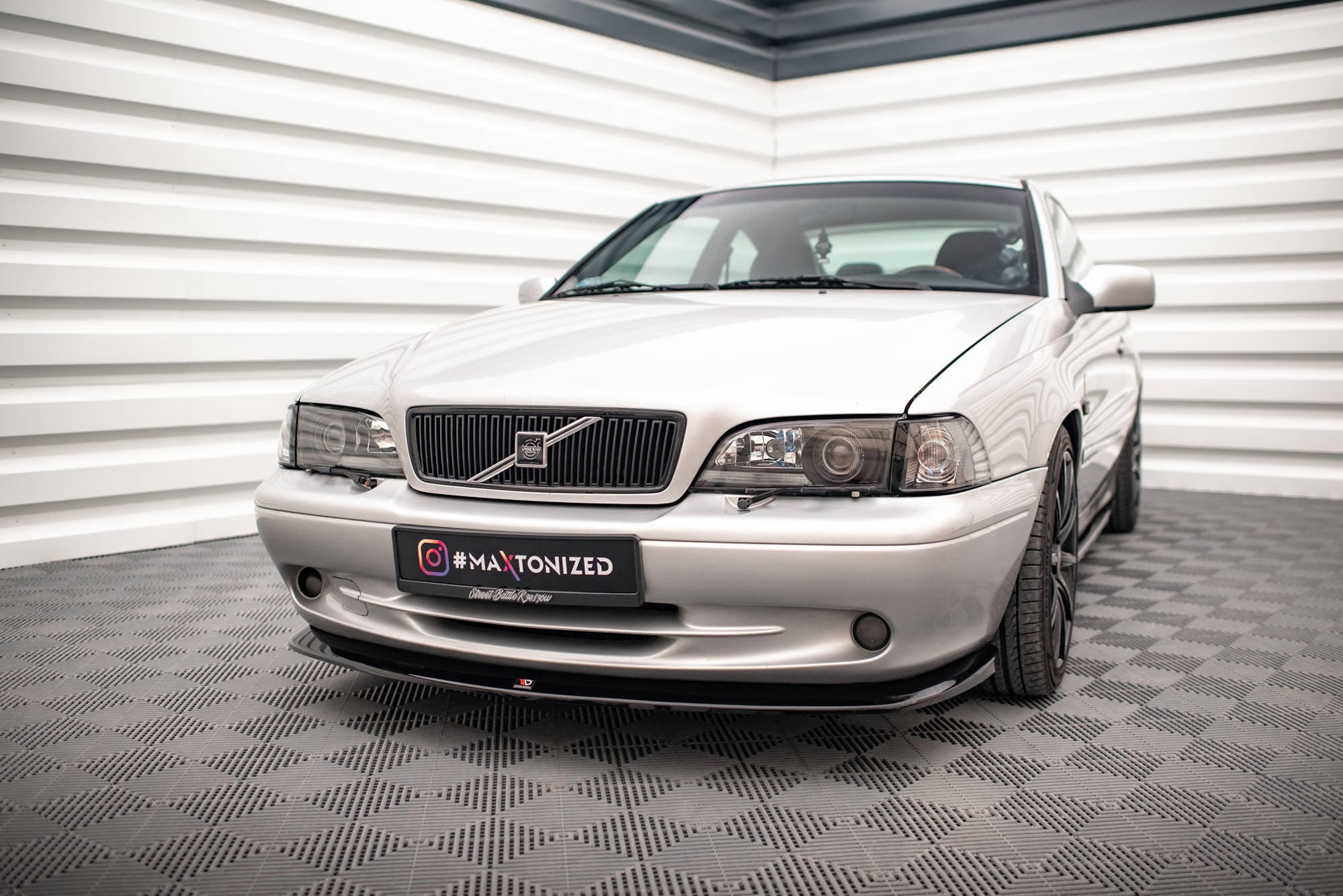 Prelungire splitter bara fata Volvo C70 Mk1 1997-2005 v1 - Maxton Design