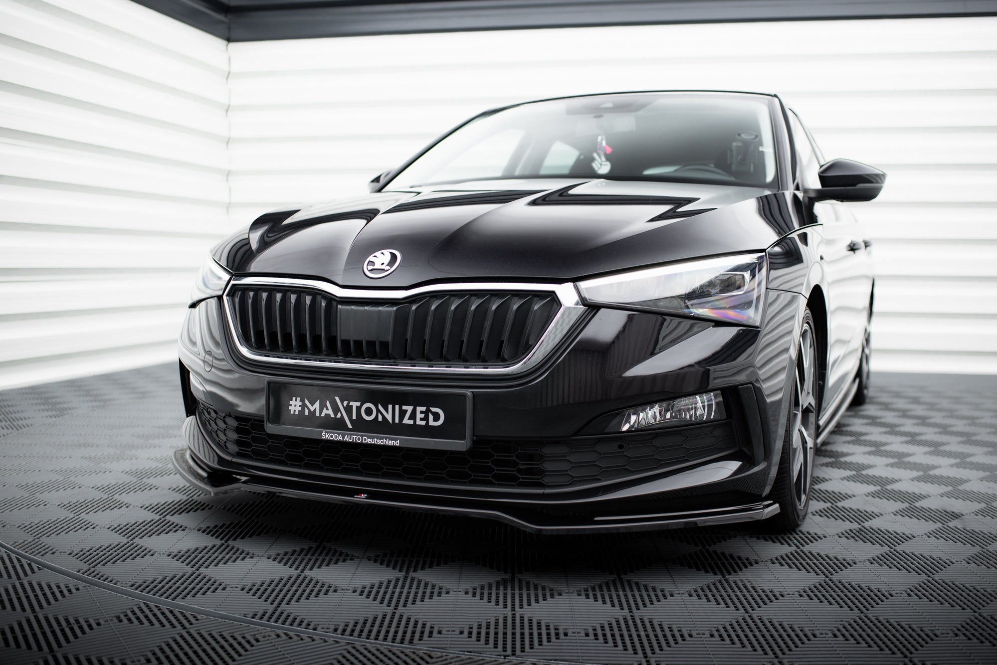 Prelungire splitter bara fata Skoda Scala 2018- v2 - Maxton Design