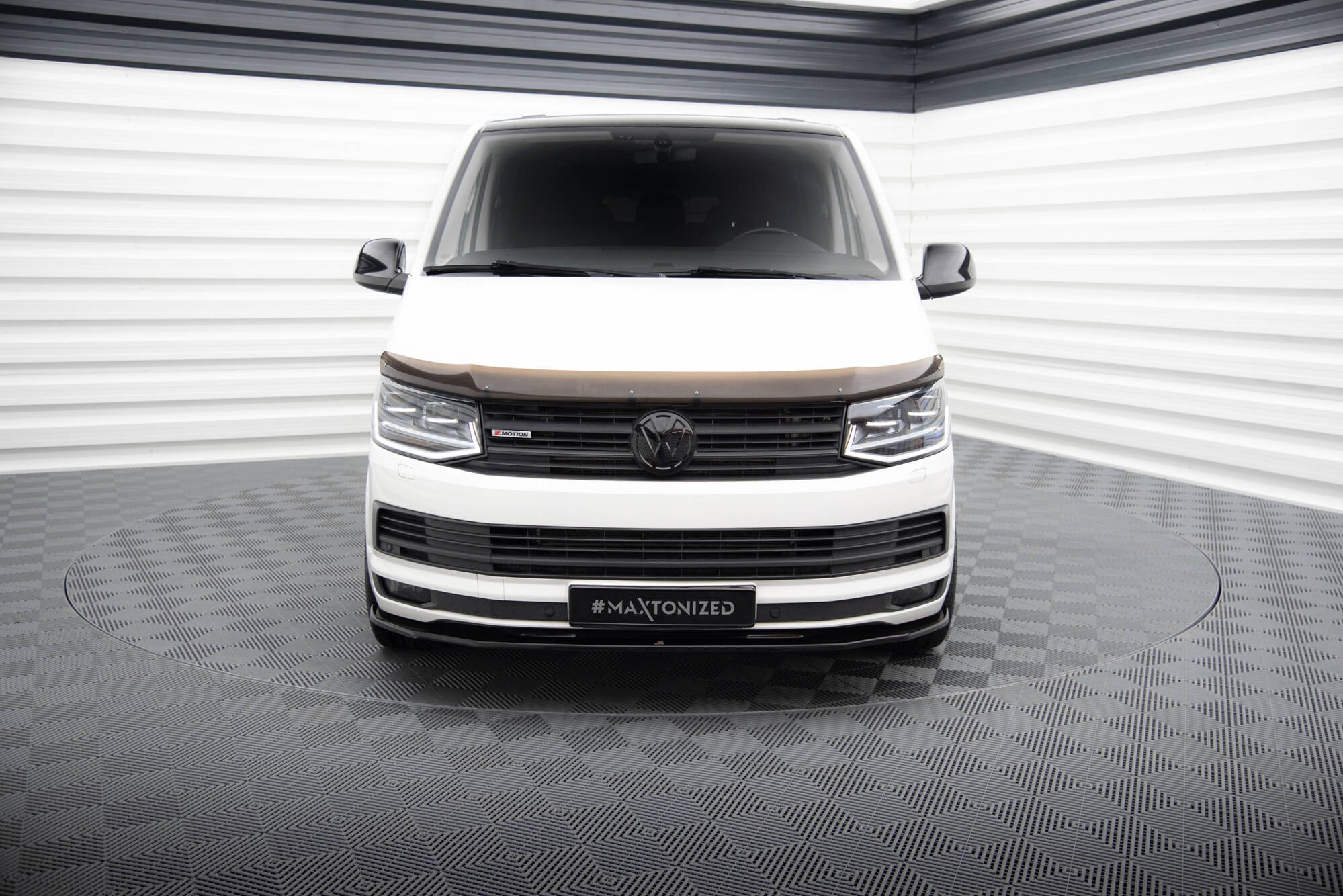 Prelungire splitter bara fata Volkswagen T6 2015- v2 - Maxton Design