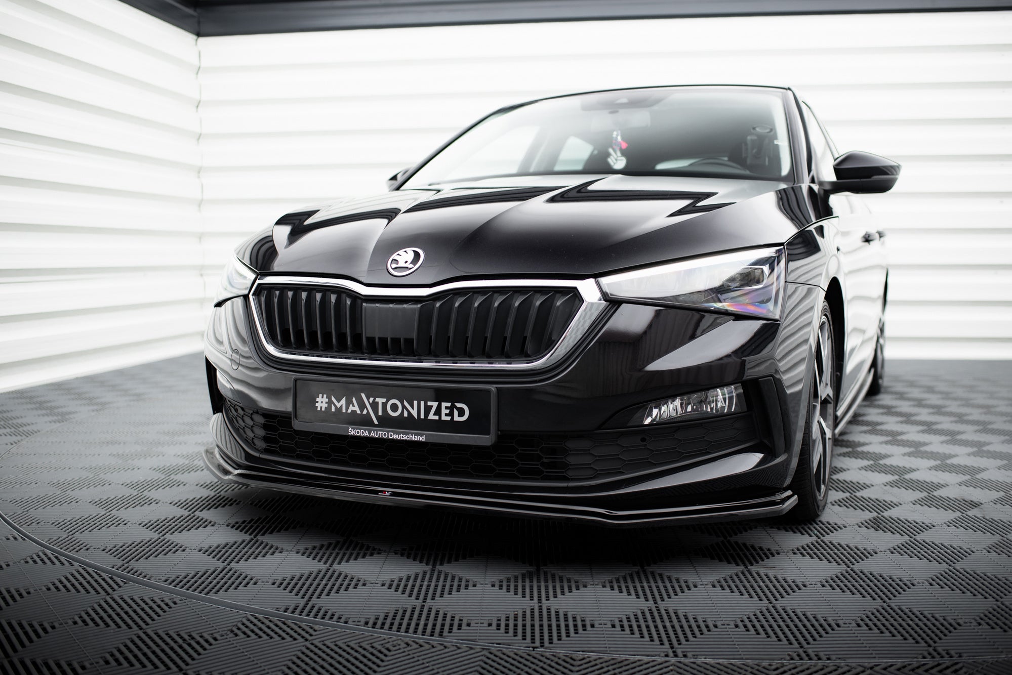 Prelungire splitter bara fata Skoda Scala 2018- v3 - Maxton Design