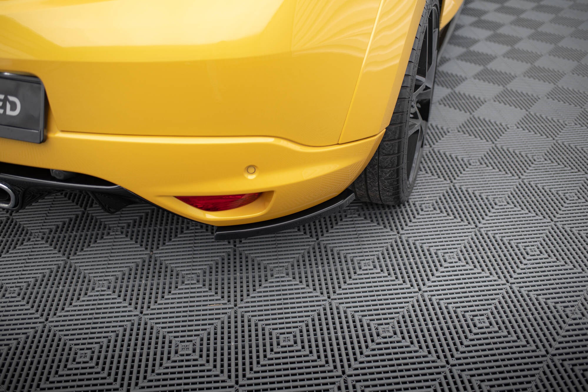 Prelungire splitter bara spate Renault Megane Mk3 RS 2010-2015 v2 - Maxton Design