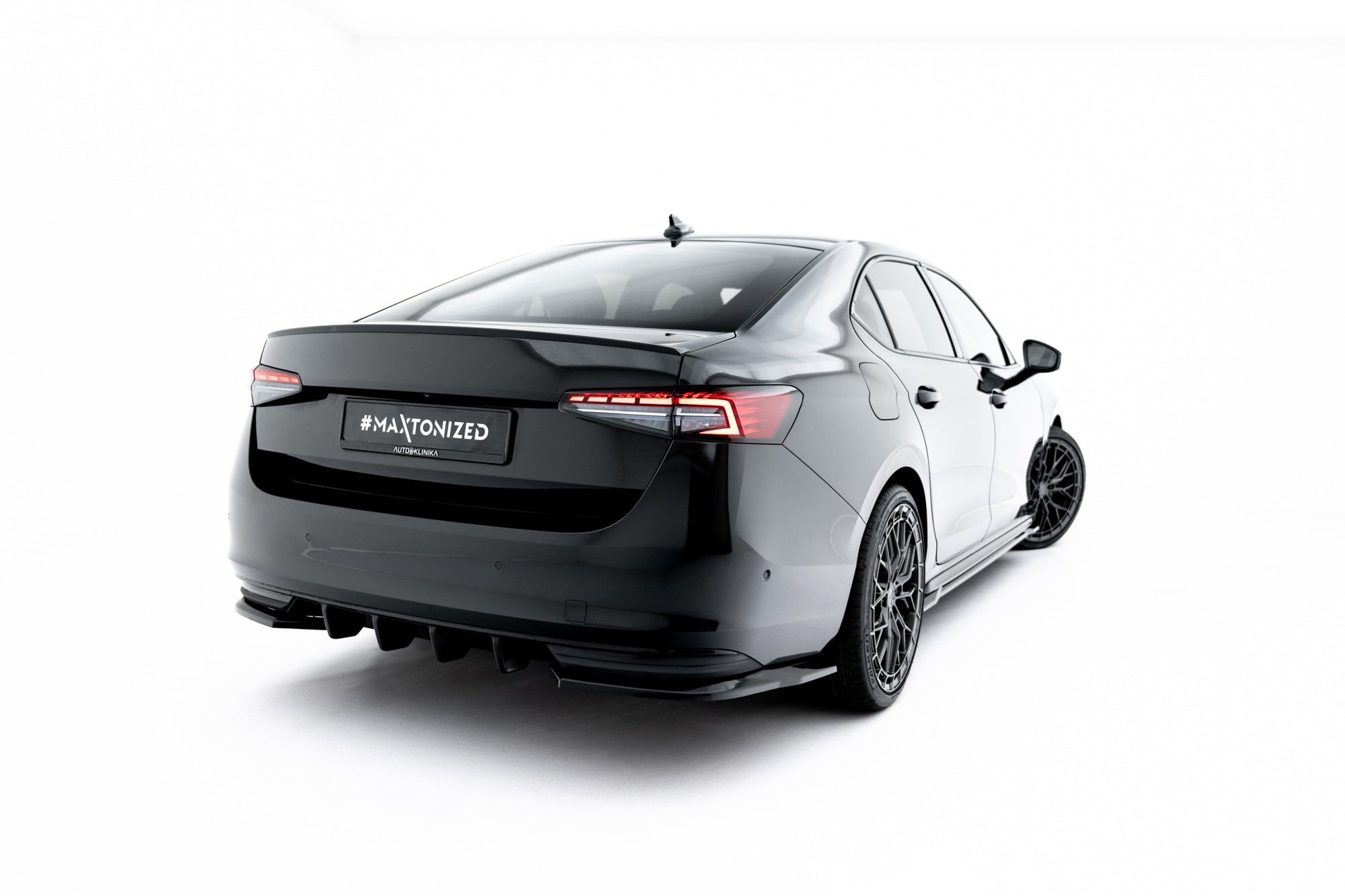 Prelungire splitter bara spate Skoda Superb Mk4 2024- v2 - Maxton Design