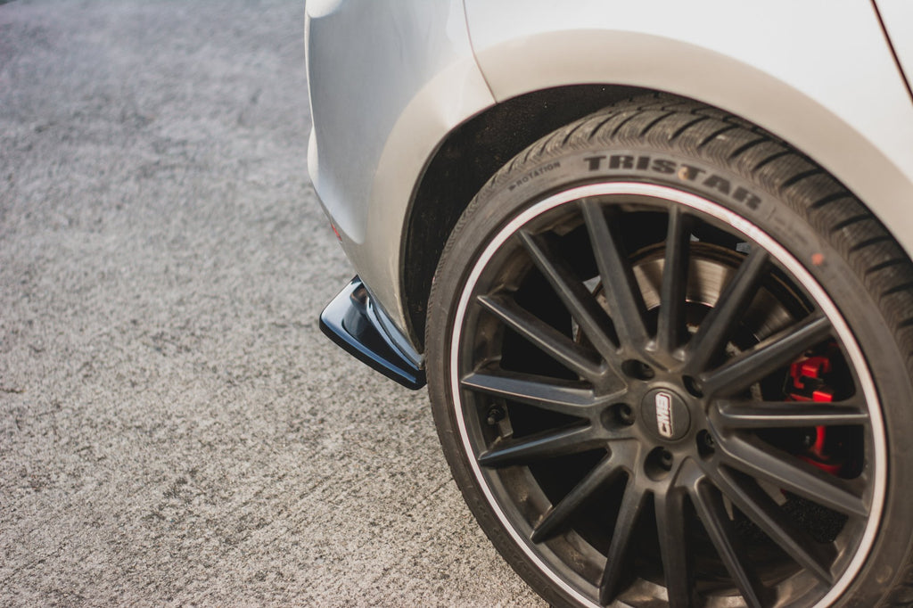 Prelungire splitter bara spate Volkswagen Golf 7 GTI 2013-2016 v22 - Maxton Design