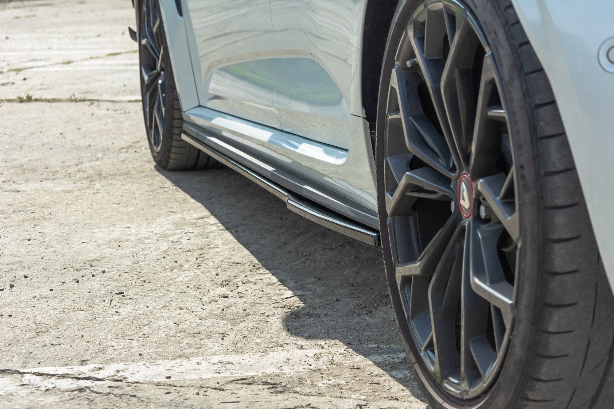 Praguri Renault Megane Mk4 RS 2018-v2 - Maxton Design