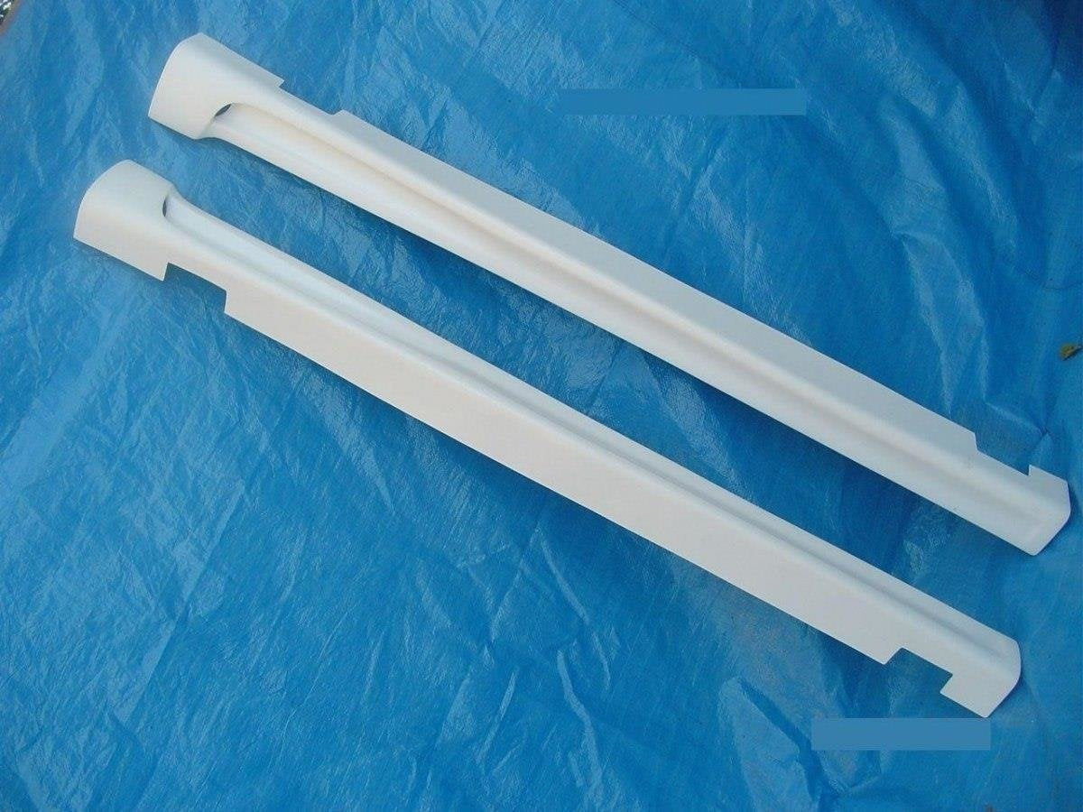 Praguri Volkswagen Golf 4 1997-2003 v1 - Maxton Design