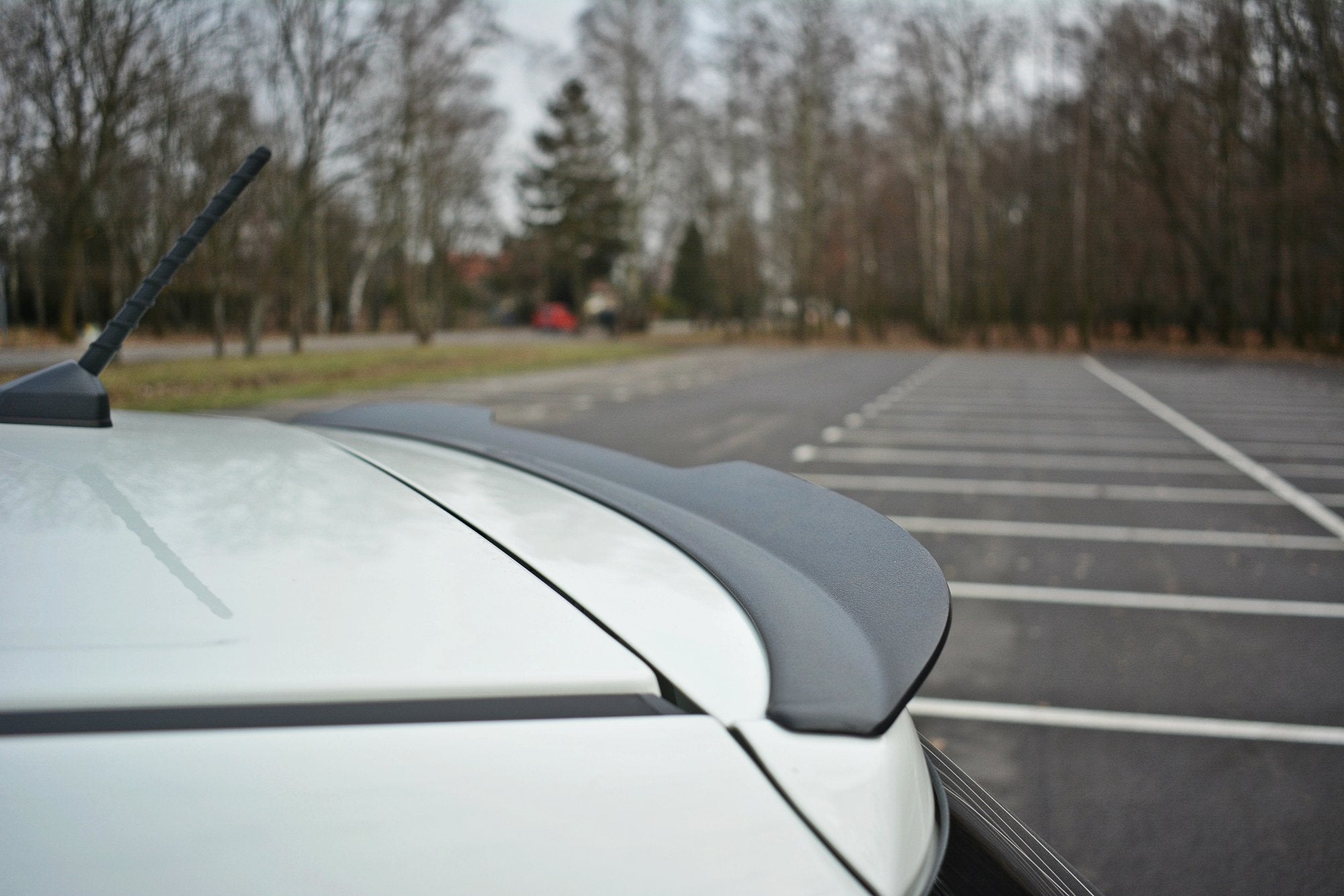 Eleron spoiler cap Ssang Yong Tivoli 2015- v1 - Maxton Design