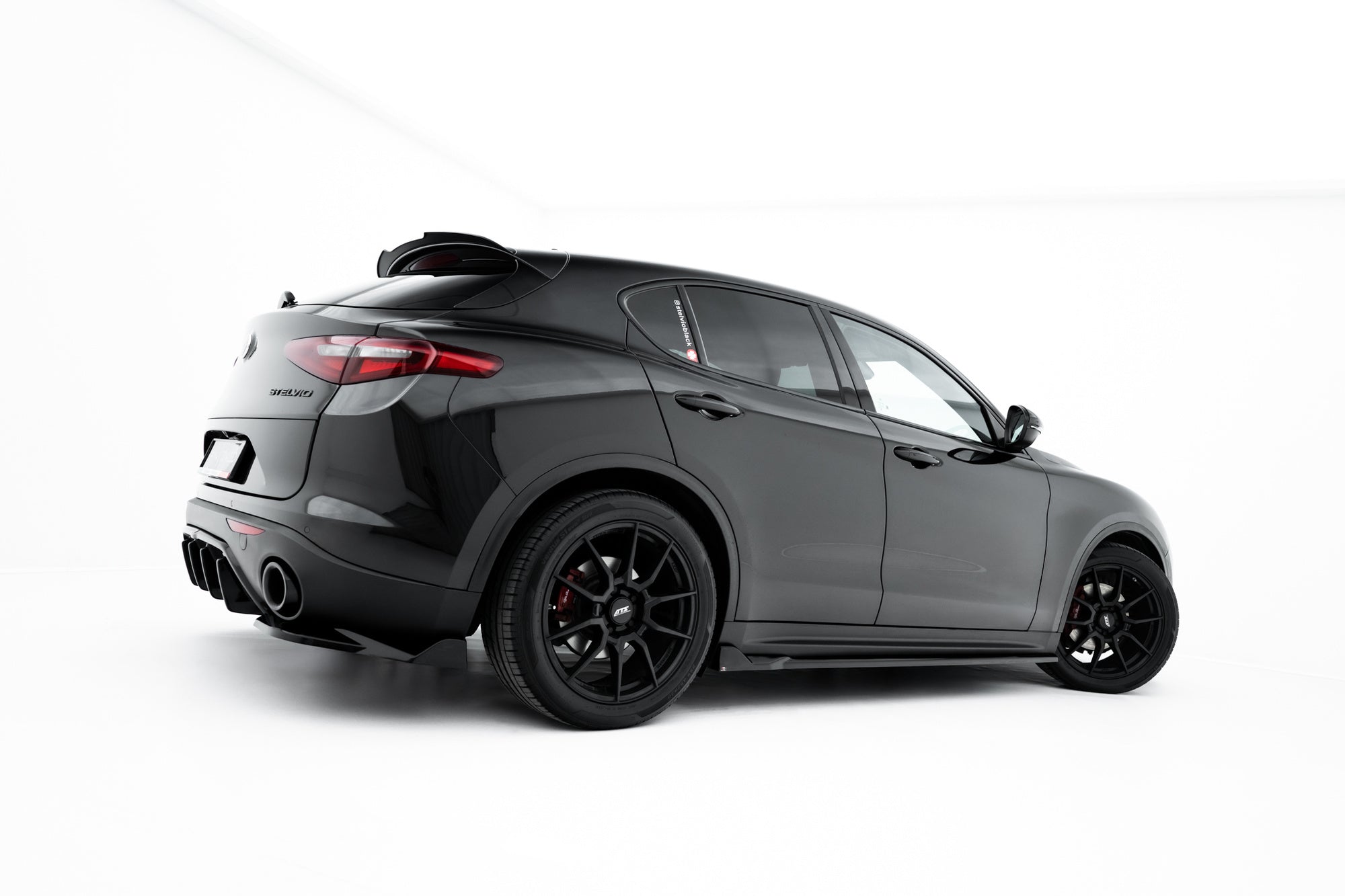 Pachet Exterior Prelungiri Body kit tuning Alfa Romeo Stelvio Mk1 2016-2022 v3 - Maxton Design