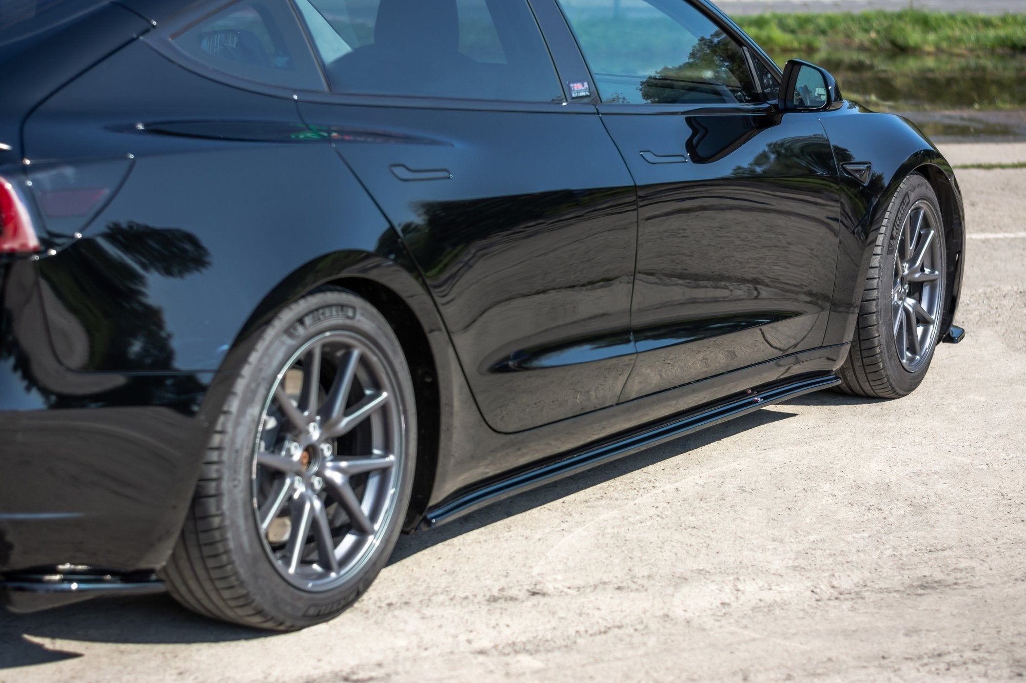 Praguri Tesla Model 3 2017- v1 - Maxton Design