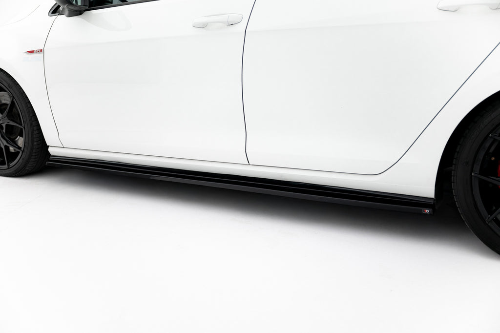 Praguri Volkswagen Golf 7 GTI 2013-2016 v10 - Maxton Design