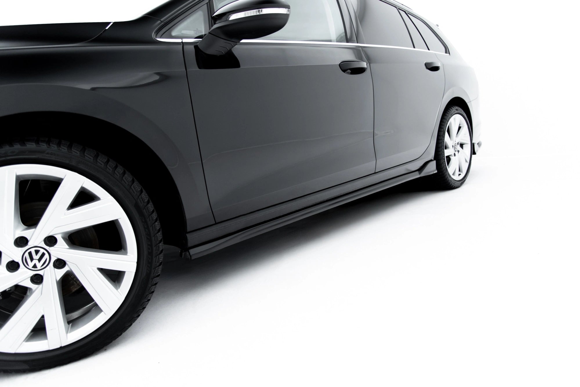 Praguri laterale Volkswagen Golf Variant Mk8 Facelift - Maxton Design