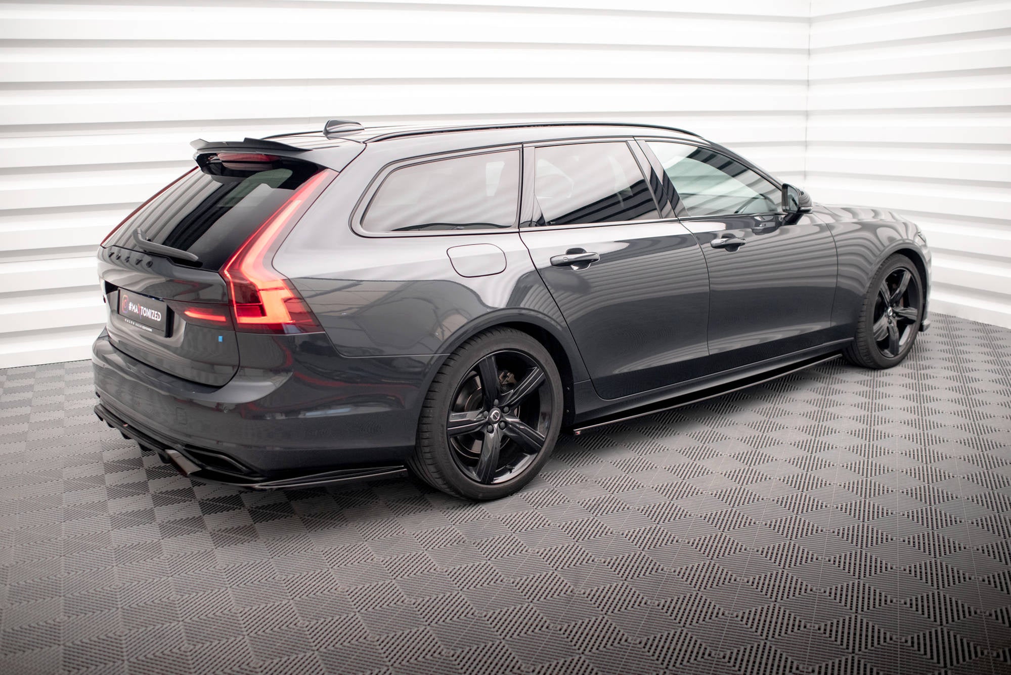 Praguri Volvo V90 S90 R-Design Mk2 2016-2020 v2 - Maxton Design