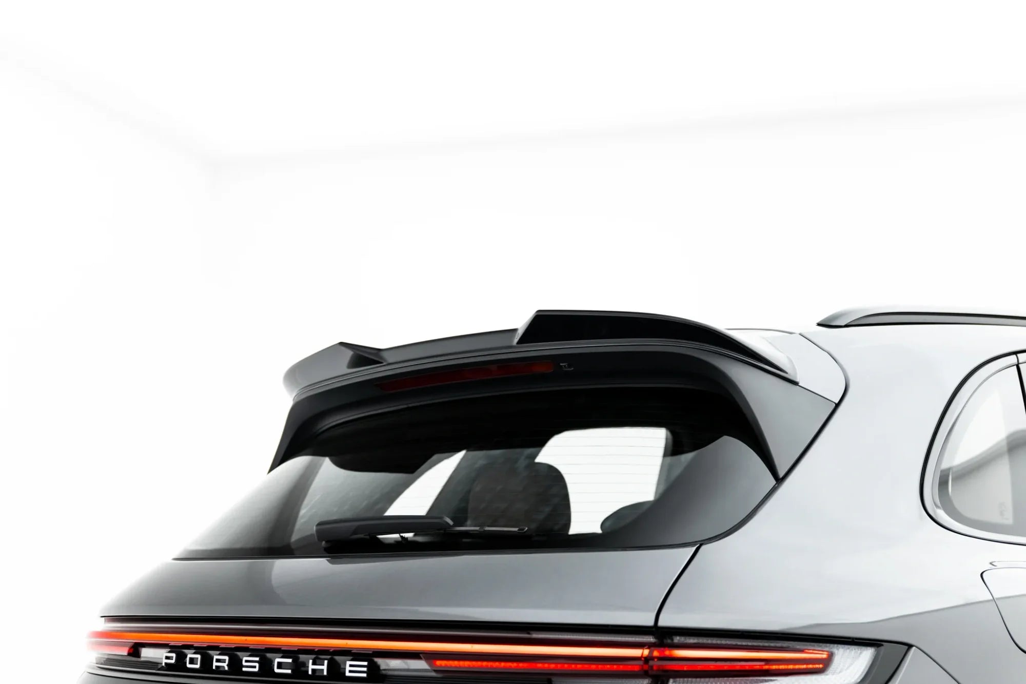 Eleron spoiler cap 3D Porsche Cayenne SUV Mk3 Facelift - Maxton Design