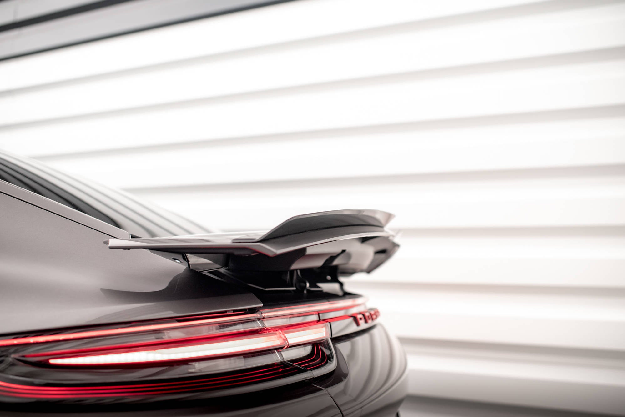 Eleron spoiler cap Porsche Panamera Turbo GTS 971 2016- v1 - Maxton Design