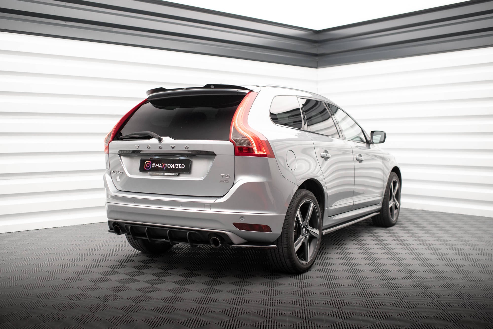 Eleron spoiler cap Volvo XC60 R-Design Mk1 Facelift 2013-2017 v2 - Maxton Design